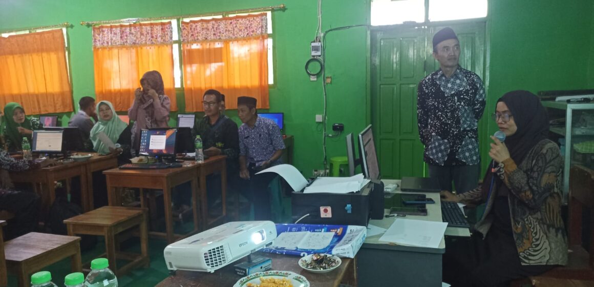 PELATIHAN PEMANFAATAN KECERDASAN BUATAN (AI) UNTUK PEMBUATAN KONTEN WEB DAN MEDIA PEMBELAJARAN OLEH MWC LP MA’ARIF NU MANTUP BERSAMA LPTNU MWCNU MANTUP