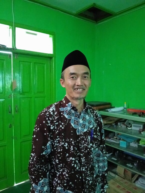 Antusiasme Peserta Pelatihan AI di MI Darussalam Tugu Kecamatan Mantup