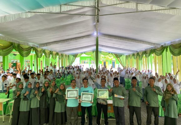 Seminar Karir dan Kewirausahaan di SMK Ma’arif NU Mantup: Kiat Sukses Masuki Dunia Kerja dan Berwirausaha bagi Gen-Z